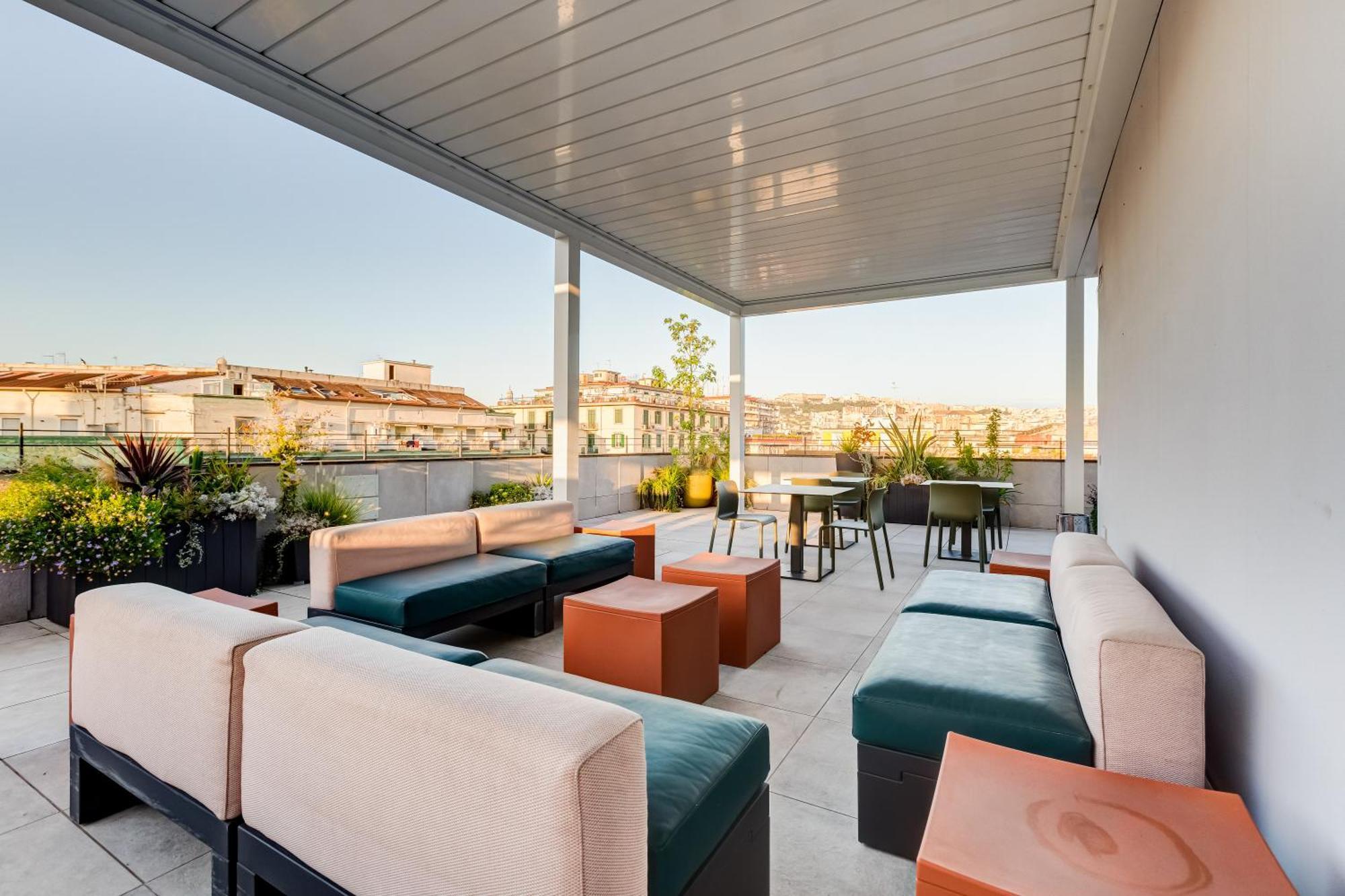 Western Plaza 4* Naples